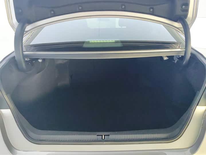 Фото 4 - Toyota Avalon