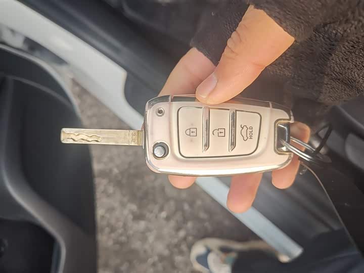 Фото 9 - Hyundai Celesta