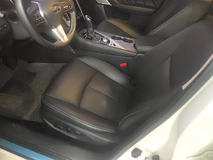 Фото 9 - Infiniti Q50L