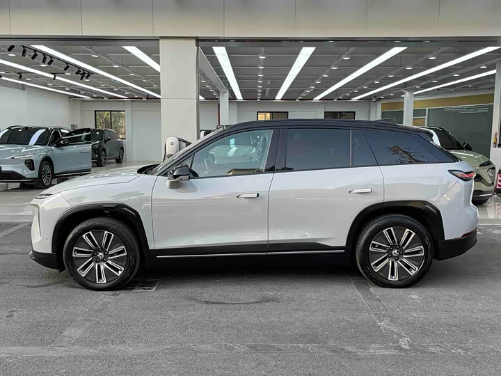 Фото 9 - Nio ES7