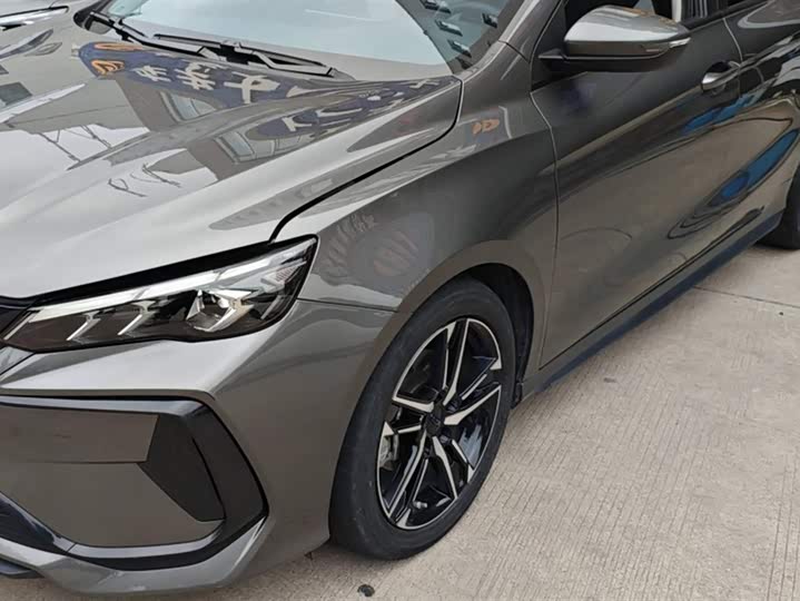 Фото 6 - Geely Binrui