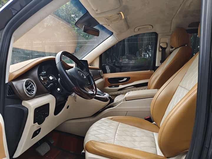 Фото 4 - Mercedes-Benz Vito