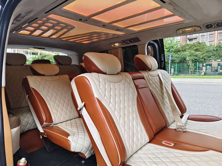 Фото 7 - Mercedes-Benz Vito