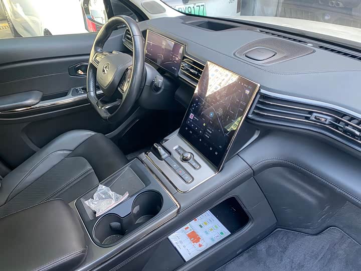 Фото 9 - Nio ES6