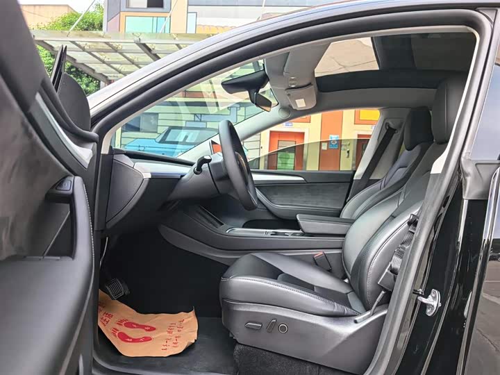 Фото 5 - Tesla Model Y