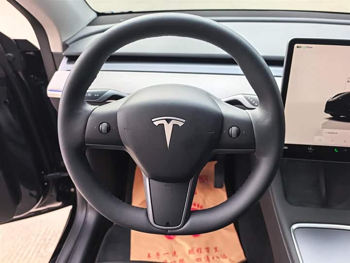 Фото 7 - Tesla Model Y