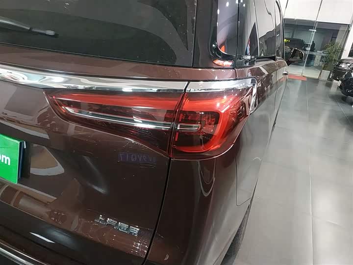 Фото 8 - Buick GL8 ES