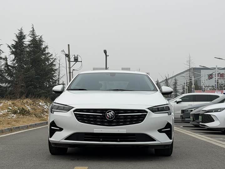 Фото 2 - Buick Regal