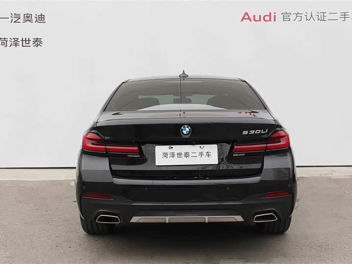 Фото 5 - BMW 5 Series