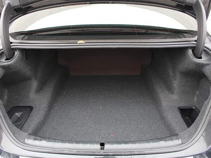 Фото 6 - BMW 5 Series