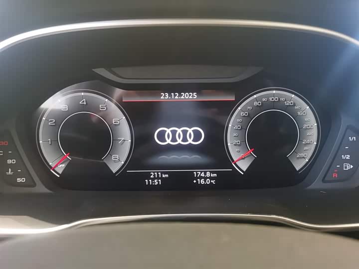 Фото 9 - Audi Q3