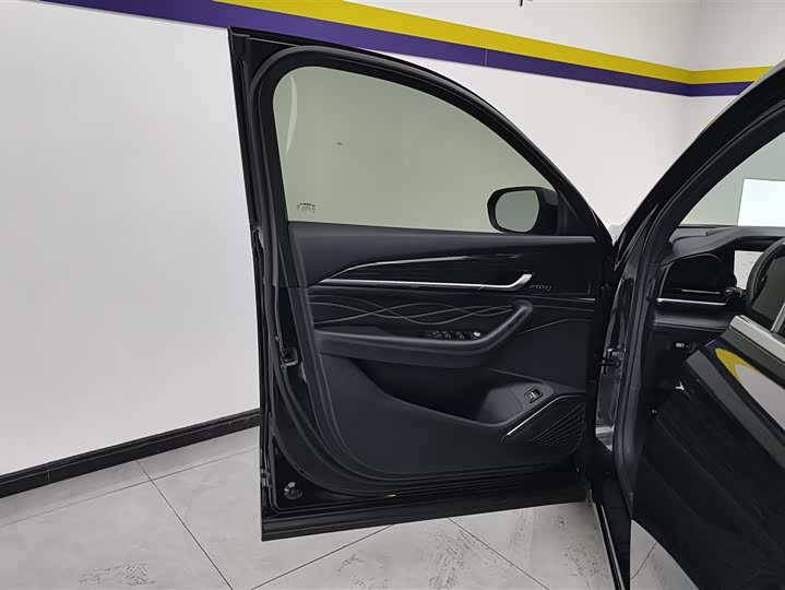 Фото 7 - Geely Monjaro