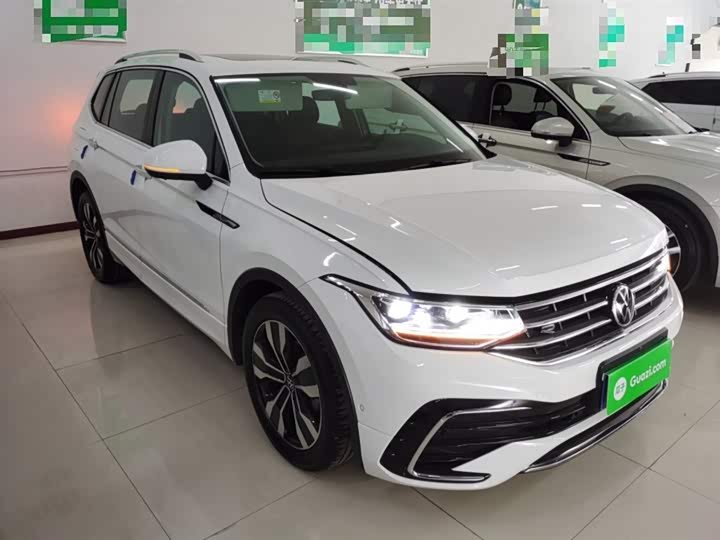 Фото 4 - Volkswagen Tiguan L Pro