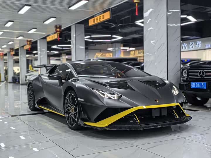 Фото 3 - Lamborghini Huracán