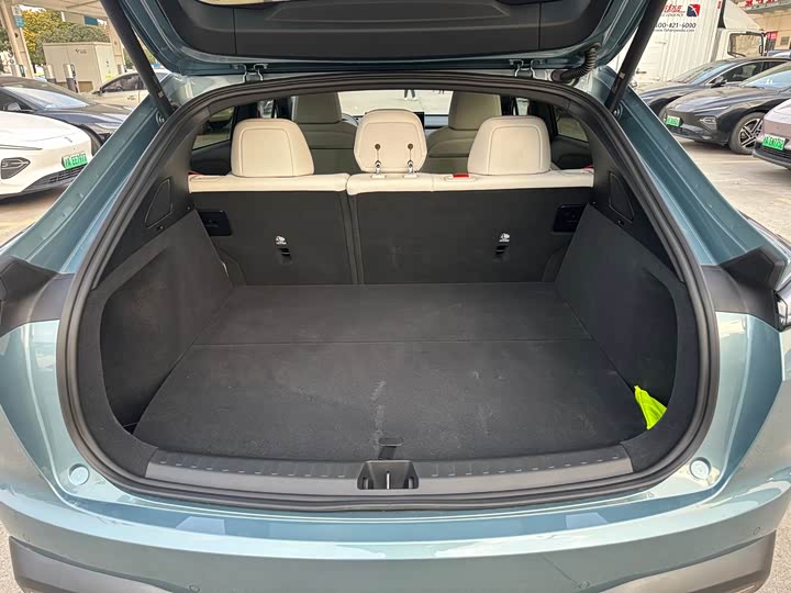 Фото 6 - Nio Onvo L60