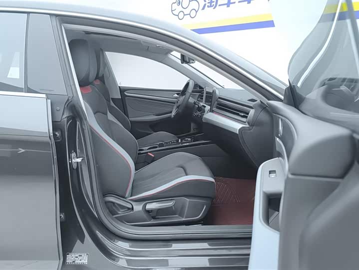 Фото 8 - Volkswagen Lamando L