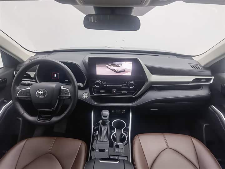 Фото 5 - Toyota Highlander