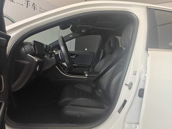 Фото 7 - Mercedes-Benz C-Class