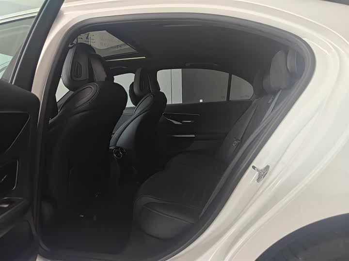 Фото 9 - Mercedes-Benz C-Class