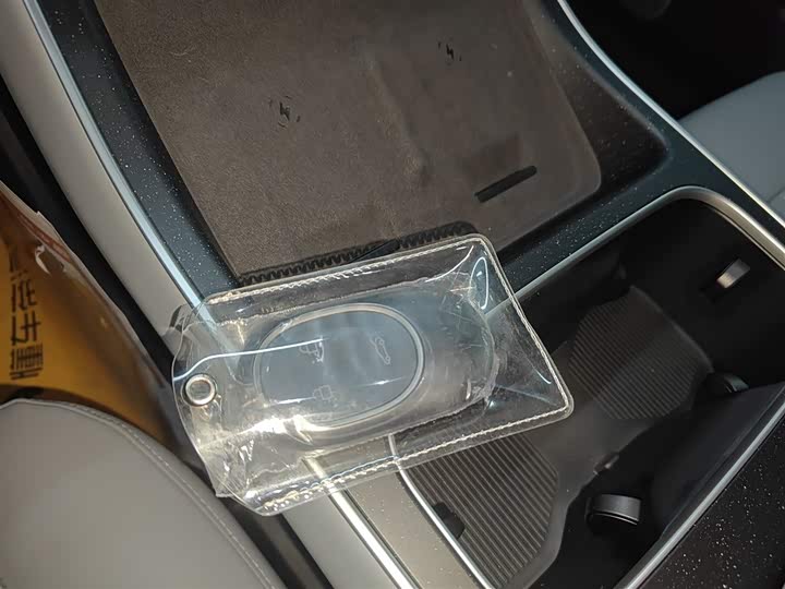 Фото 9 - Nio ET5T