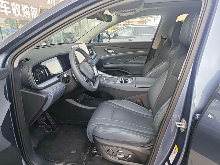 Фото 9 - BYD Sea Lion 07 DM-i Hybrid