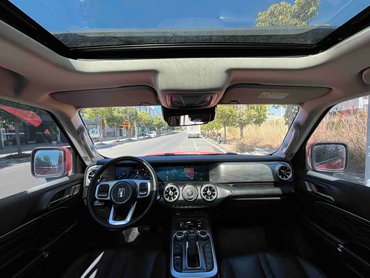 Фото 5 - Tank 300