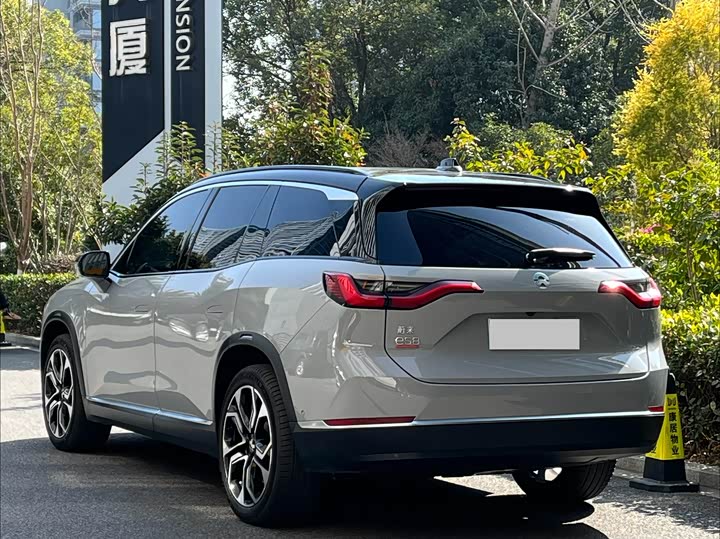 Фото 4 - Nio ES8