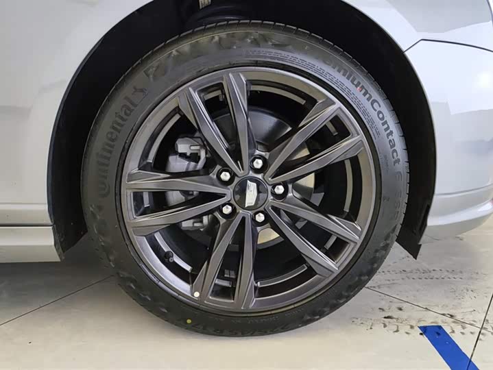 Фото 6 - Cadillac CT4