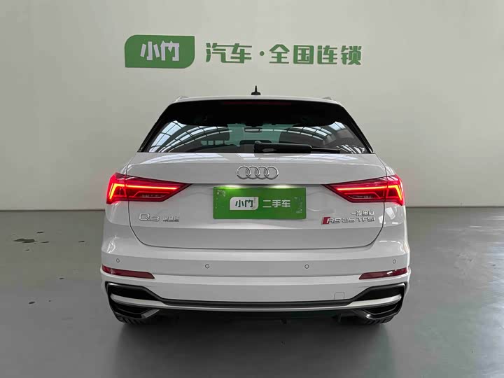 Фото 4 - Audi Q3