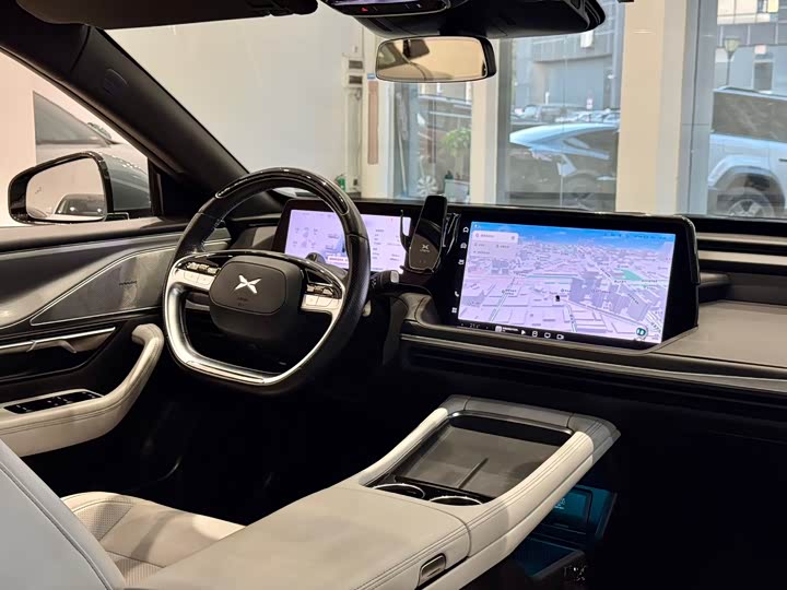 Фото 7 - XPeng P7