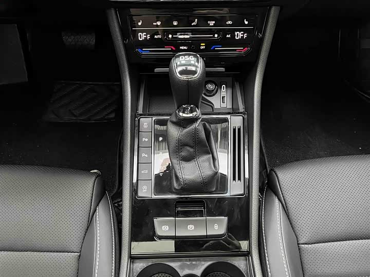 Фото 5 - Skoda Superb