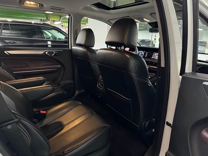 Фото 6 - GAC Trumpchi M6