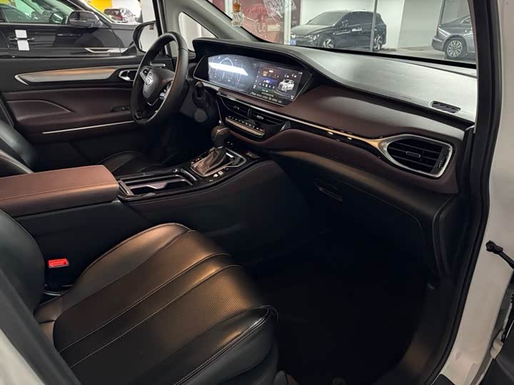 Фото 7 - GAC Trumpchi M6