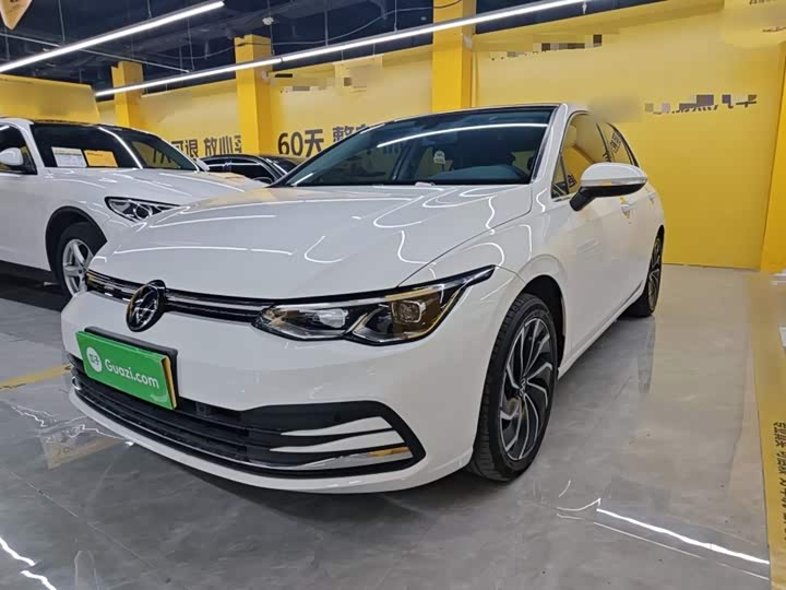 Фото 1 - Volkswagen Golf