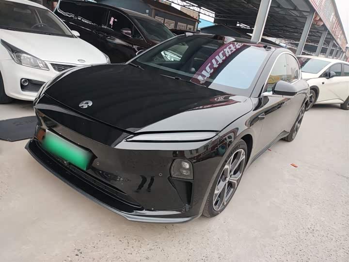 Фото 1 - Nio ET5