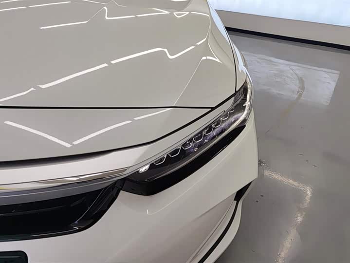 Фото 5 - Honda Inspire