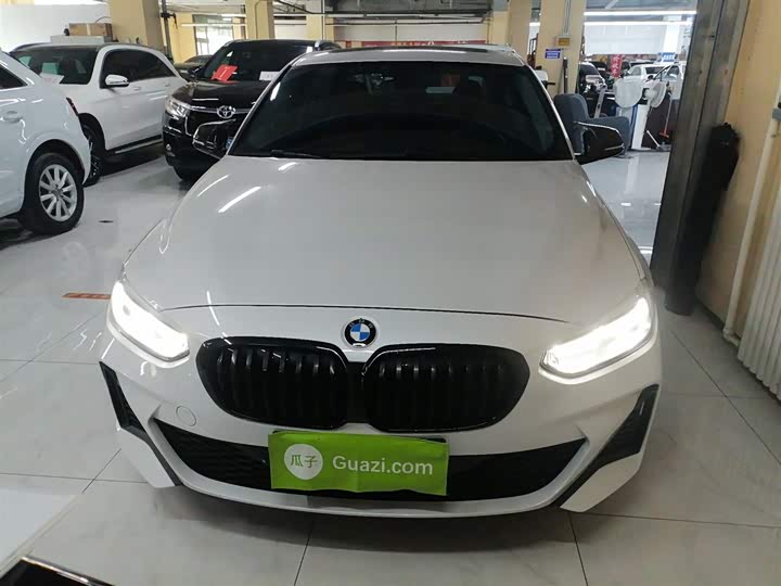 Фото 3 - BMW 1 Series