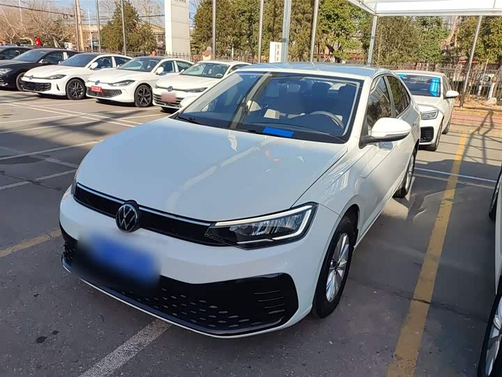 Фото 1 - Volkswagen Lavida