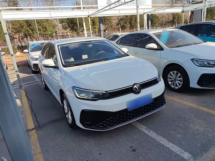 Фото 4 - Volkswagen Lavida