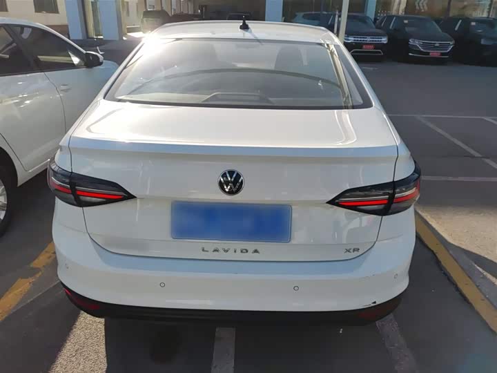 Фото 6 - Volkswagen Lavida