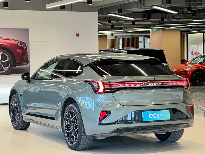 Фото 5 - Zeekr 001
