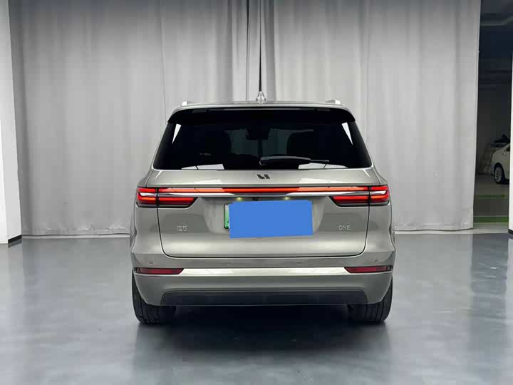 Фото 9 - LiXiang One