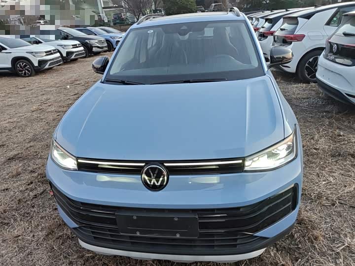 Фото 3 - Volkswagen Tharu