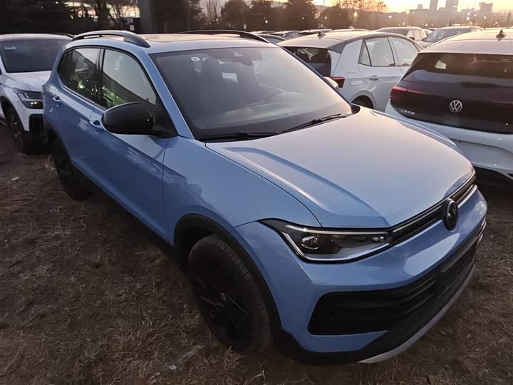 Фото 4 - Volkswagen Tharu