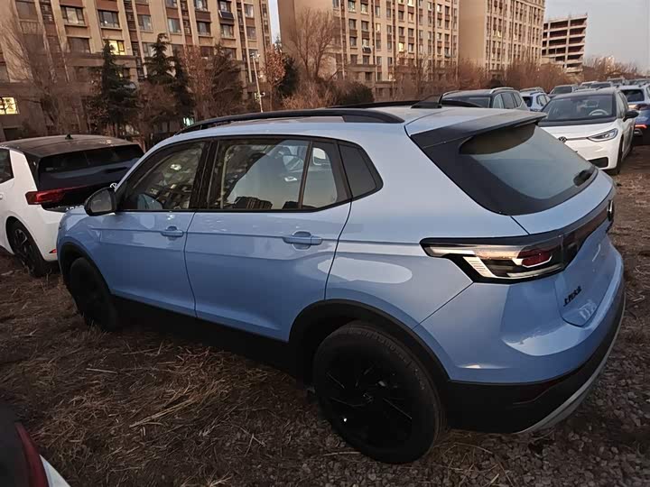 Фото 5 - Volkswagen Tharu