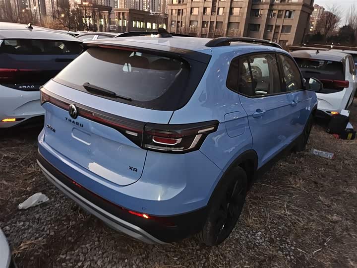 Фото 7 - Volkswagen Tharu