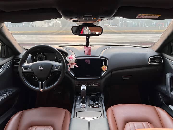 Фото 8 - Maserati Ghibli