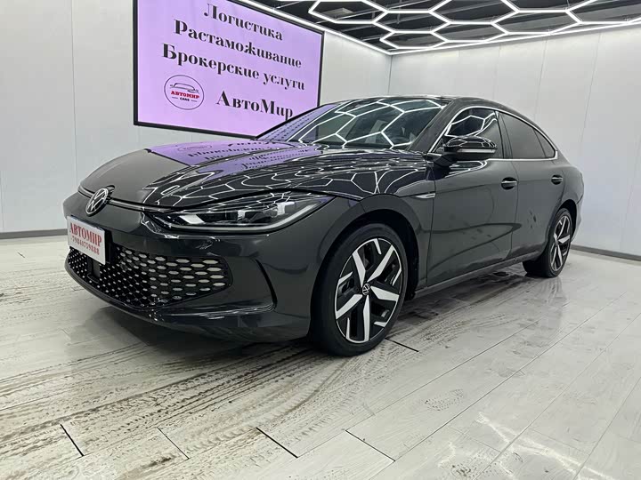 Фото 1 - Volkswagen Lamando L