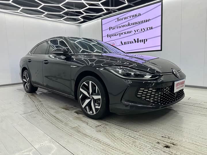 Фото 3 - Volkswagen Lamando L