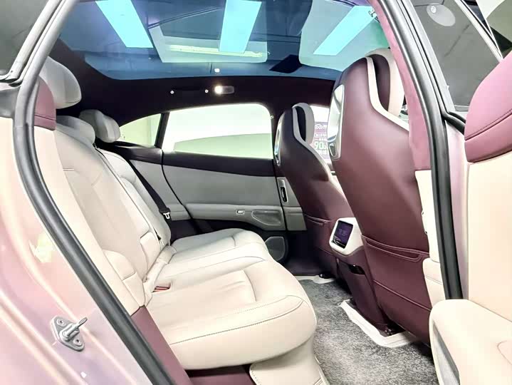 Фото 9 - Xiaomi YU7